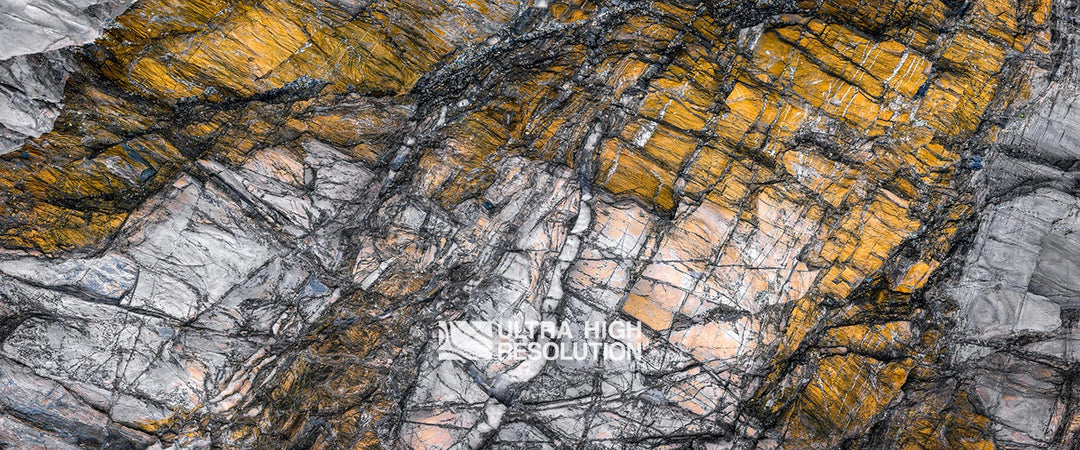 Bright Weathered Ingeous Rock Texture (354cm x 148cm)