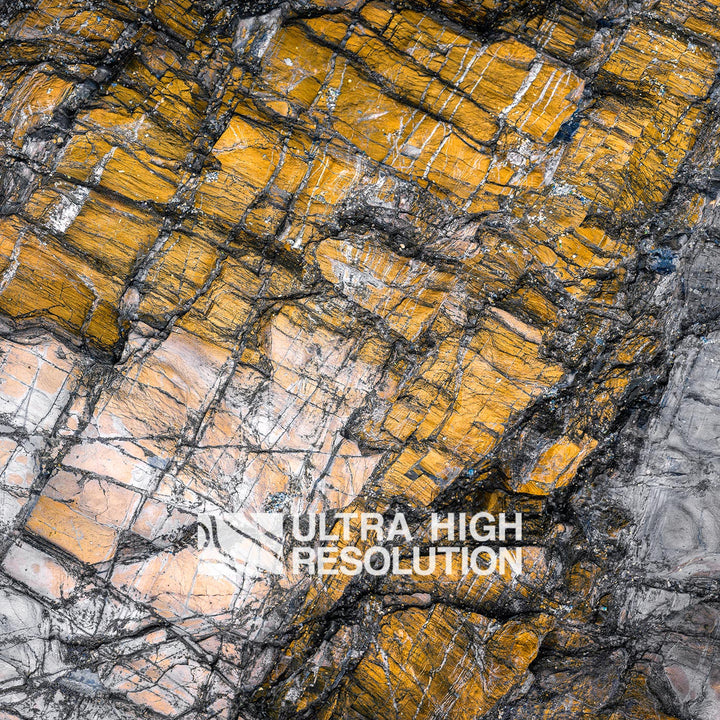 Bright Weathered Ingeous Rock Texture (354cm x 148cm)