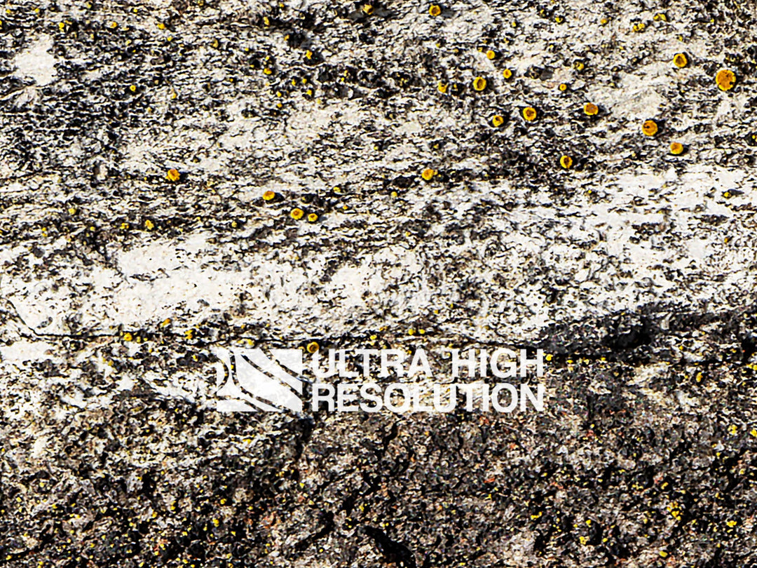 Light Grey Granite with Coarse Texture (353cm x 148cm)