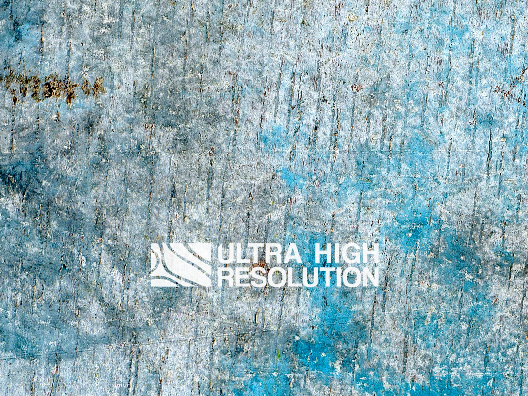 Rich Blue Sponge Effect Surface (538cm x 392cm)